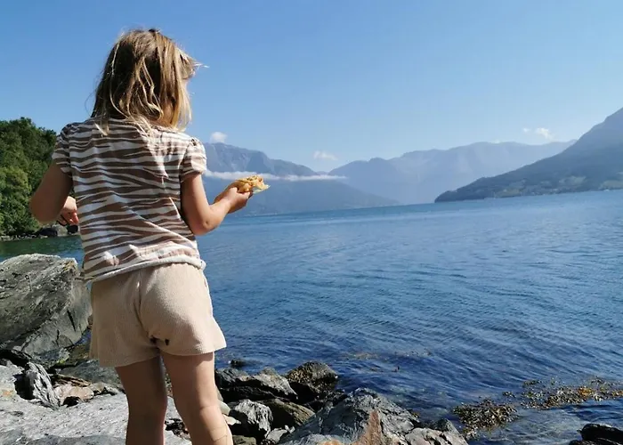 Charming With Amazing View Kvam (Hordaland)